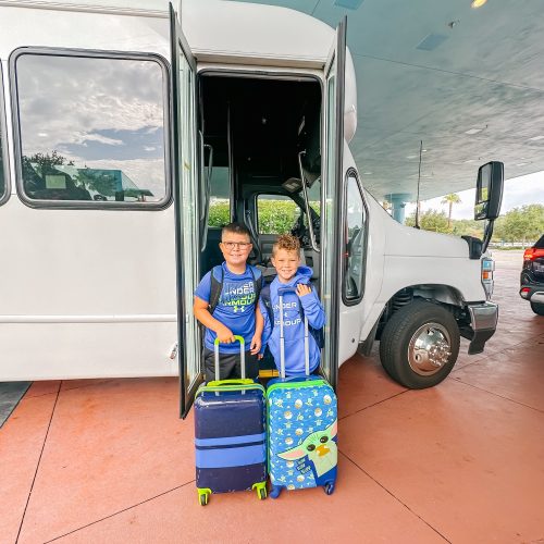 How Do I Get to My Disney Resort from the Airport? Orlando Black Diamond Luxury Transportation!